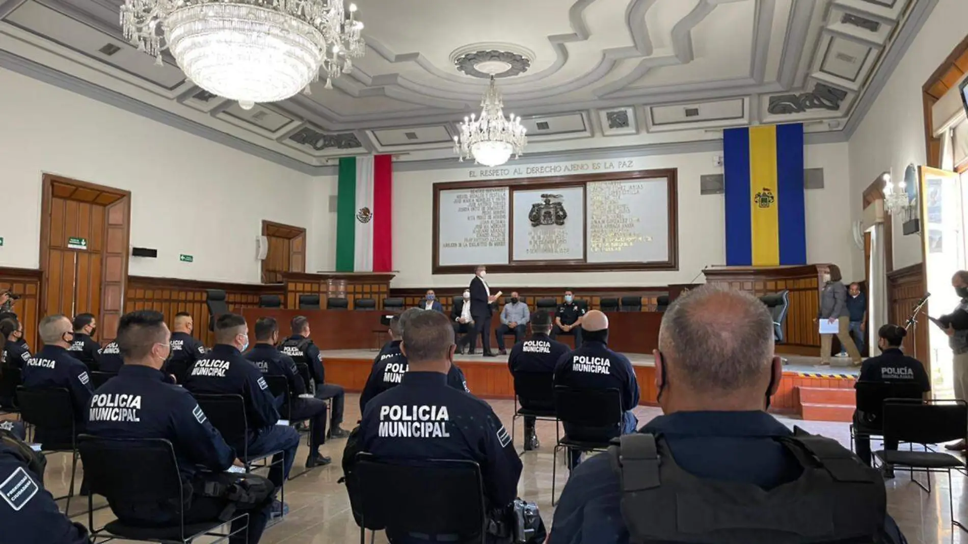 Reconocimiento a policías que participaron en balaceras